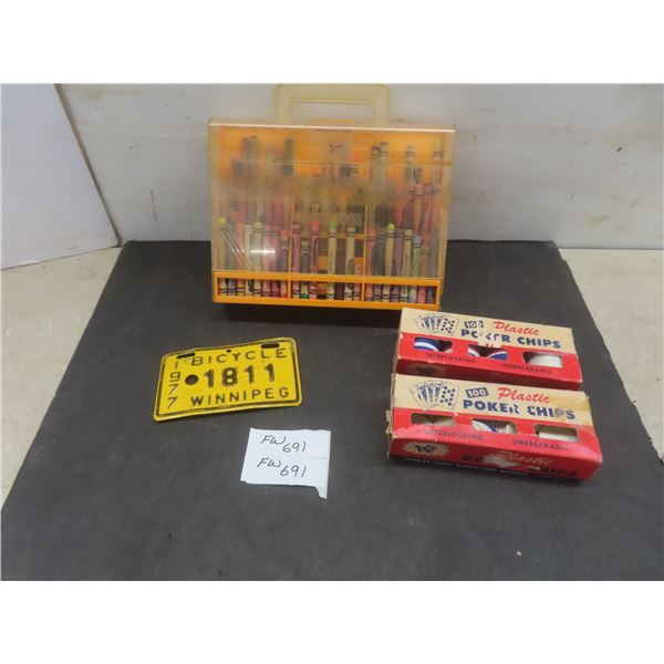 2 Partial Packages Plastic Poker Chips with Boxes, Crayola Crayon Holder with Crayons and 1977 Winn