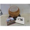 Image 2 : Large Wicker Basket with 2 Coffee Table Books