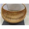 Image 4 : Large Wicker Basket with 2 Coffee Table Books