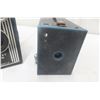 Image 4 : 3 Antique Box Cameras