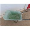 Image 6 : Wheelbarrow, 20 lb Propane Tank and Whirly Bird