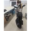 Image 5 : 12 AccuBar Golf Clubs with Bag — Right Hand