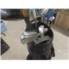 Image 3 : 12 Spalding Golf Clubs with Bag — Right Handed