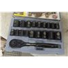 Image 3 : New Stanley 19-Piece 3/8" M+S Socket Set and Boat Propeller