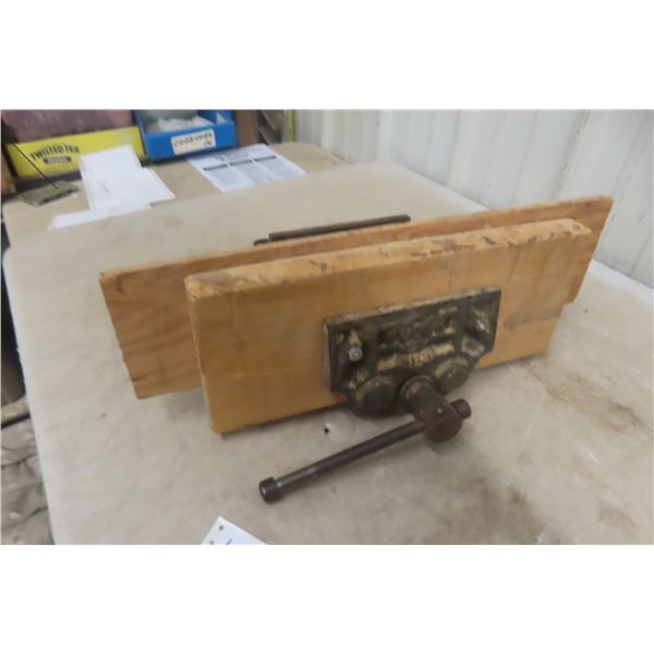 Wood Vise