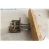 Image 3 : Wood Vise