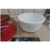 Image 4 : Pyrex Mixing Bowl, Antique Radio Book, Scale and Stocking
