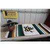 Image 1 : Authentic Mexican Sombrero and Blanket 2' x 5' 