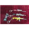 Image 1 : 3 Machine Gun & 1 Coleman Lanterns Keychains