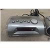 Image 2 : 3 Clock Radios - GE & Accura 