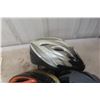 Image 7 : 4 Kids Bicycle Helmets, Golf Pop Up Chipping Net, Jack Nicklaus Book 