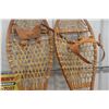 Image 4 : Set of Snowshoes 44'' x 13'' with Binders 