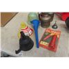 Image 2 : Funnels, Squirt Oil Cans, Oil Catch Pan
