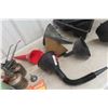 Image 4 : Funnels, Squirt Oil Cans, Oil Catch Pan