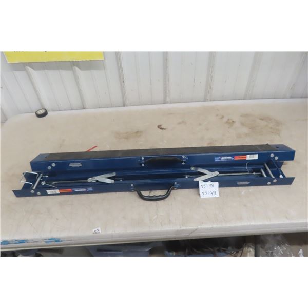 2 Mastercraft Folding Metal Saw Horses 39'' x 31'' 