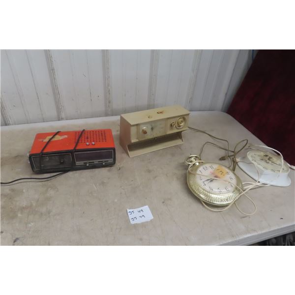 Old Radios 'Candle' , Bar Backwards Clock 