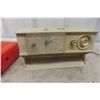 Image 3 : Old Radios 'Candle' , Bar Backwards Clock 