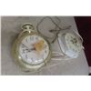 Image 4 : Old Radios 'Candle' , Bar Backwards Clock 