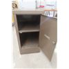 Image 3 : Metal Cabinet 31'' x 22'' x 16'' Good for a Power Tool Stand 