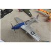 Image 12 : 12 Model Airplanes with Stands 