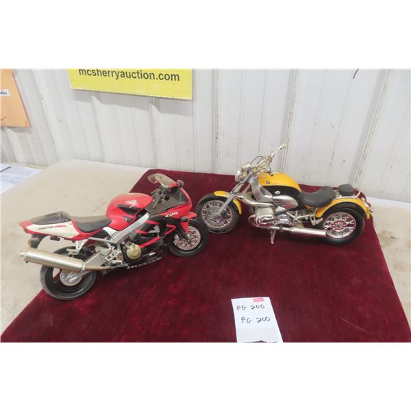 2 Motorcycle Displays BMW & Honda 16'' Long