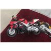 Image 7 : 2 Motorcycle Displays BMW & Honda 16'' Long
