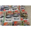 Image 9 : 29 Hot Wheels, Matchbox Motor World In Packages 1:64 Scale Diecast 