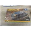 Image 5 : 4 Military Models 1:32 + 1:35 Scale : Planes, Tanks