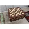 Image 4 : 2 in 1 Chess/Checkers, Backgammon and Multi Game 