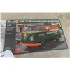 Image 2 : 3 Factory Sealed Models 1:24 Scale 
