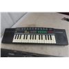 Image 4 : 2 Keyboards : Casio MT520 , Realistic 460 