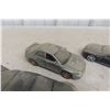 Image 3 : 4 Diecast Cars 1:24 Scale & Motorcycle 