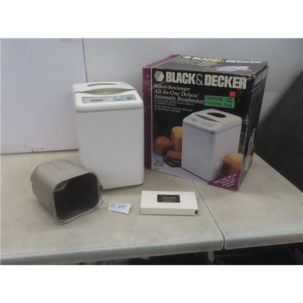 Black and Decker All-in-One Deluxe Automatic Bread Maker with Extra Pan