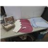 Image 1 : New King Size Bed Set: Flat Sheet, Fitted Sheet, Duvet Cover and Shams; Cloth Place Mats and Napkin