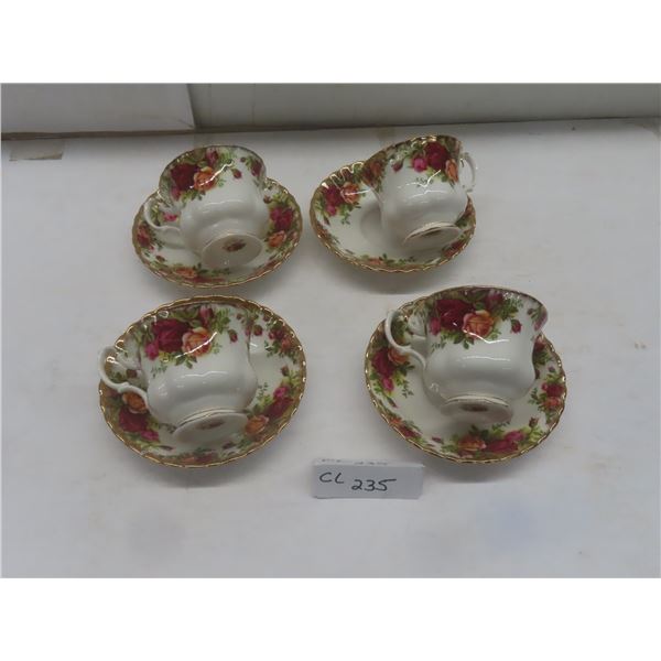 Royal Albert "Old Country Rose" 4 Tea Cups and 4 Saucers – Mint Condition