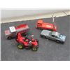 Image 5 : 20 Die-Cast Cars: 5 Matchbox, 2 Husky, 1 Corgi, 12 Hot Wheels – Older Lot, 1977 to 2008