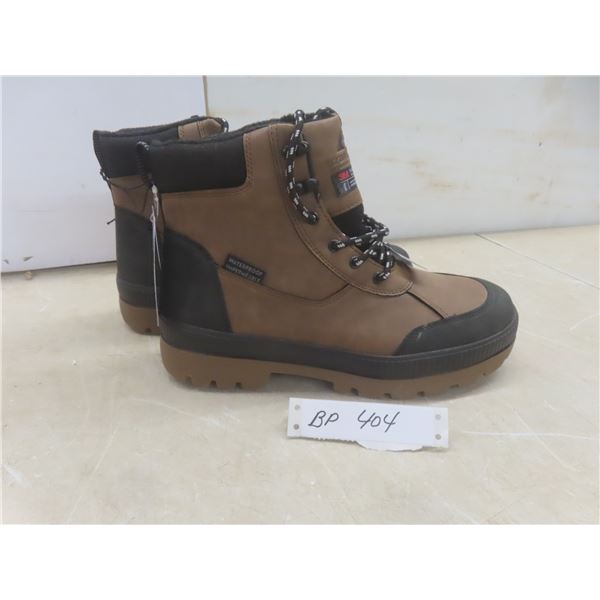 New Men's Ozark Trail Winter Boots, Size 10