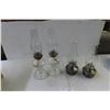Image 1 : 4 Coal Oil Lamps and Chimney