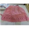 Image 9 : 5 Vintage Aprons; New Fiskars Shape Templates, Page Protectors, Card
