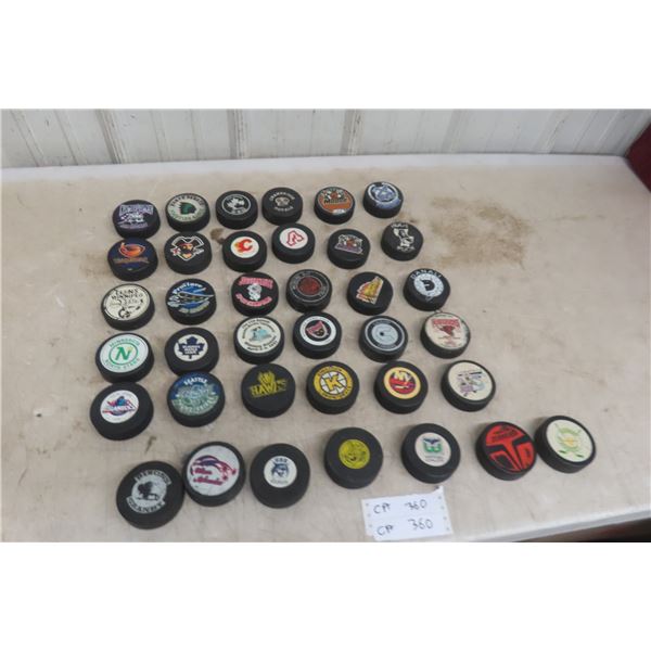 36 Hockey Pucks ñ Various Teams, Labeled
