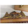 Image 9 : Cuckoo Clock; 1000-Piece Puzzle; Souvenir Spoon Plates; Doctor Who