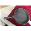 Image 2 : 2 Findlay Cast Iron Frying Pans, Both 10" Diameter