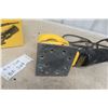 Image 5 : DeWalt ¼-Sheet Palm Sander