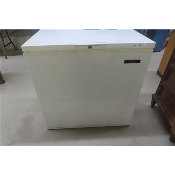 Frigidaire Deep Freeze, 35" × 22" × 35"