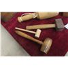 Image 2 : Wood Box with 7 Hammers