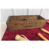Image 5 : Wood Box with 7 Hammers