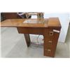 Image 5 : Singer Electric Cabinet Sewing Machine