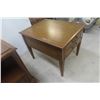 Image 3 : 2 End Tables: 1) 21" × 21" × 26"; 1) 25" × 22" × 18"