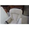 Image 3 : Sliding Rocker with Sliding Ottoman