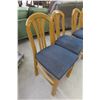 Image 5 : 6 Matching Oak Kitchen/Dining Room Chairs